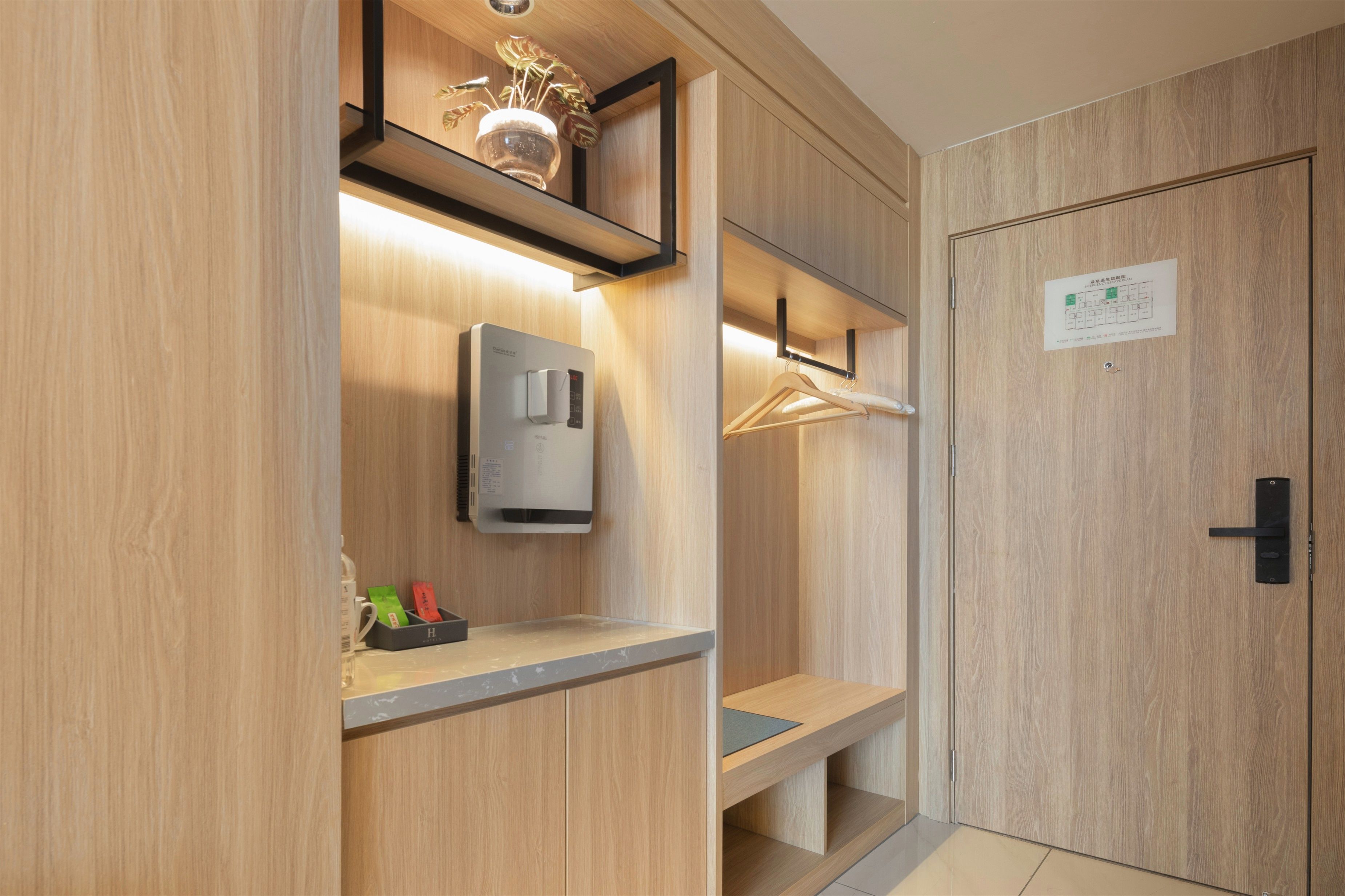 智能高级双床房（语音客控+即开即热式净饮机+加湿器）