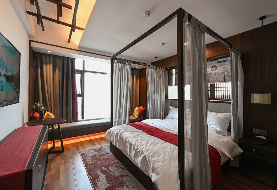 QIANNA HOTEL (Gongyi Huaxi Square)Hermit Suite