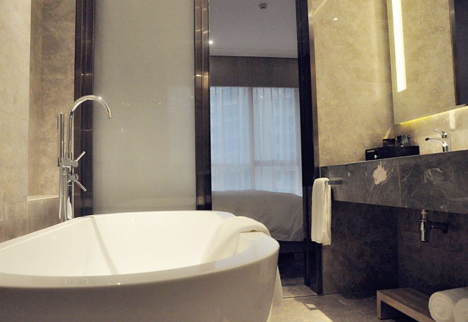 私享城景?特色套房|独立会客室|衣帽间