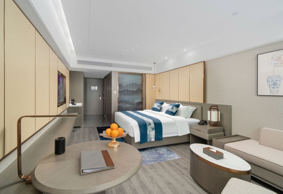 街景豪华大床房