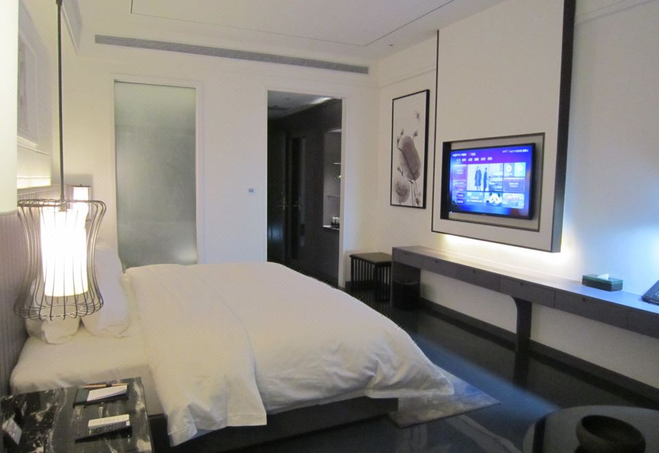 Metropolo Jinjiang Hotels (Alashan Zuoqi)Elegant Twin Room