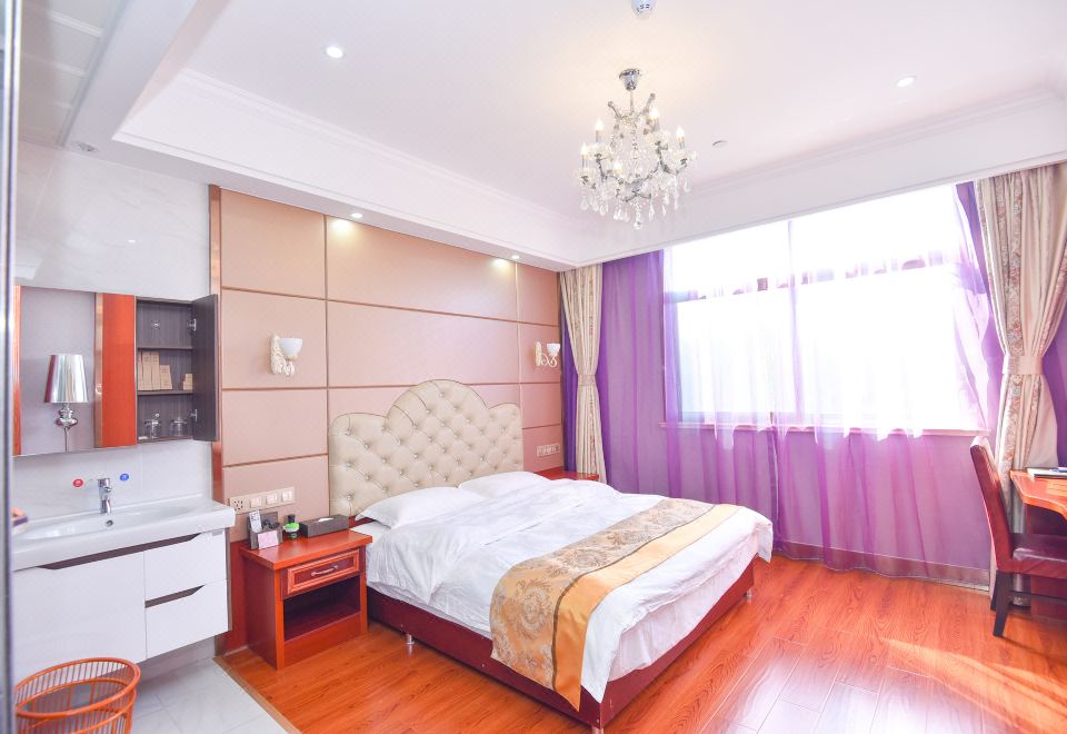 Xianzun Deluxe Double Bed Room