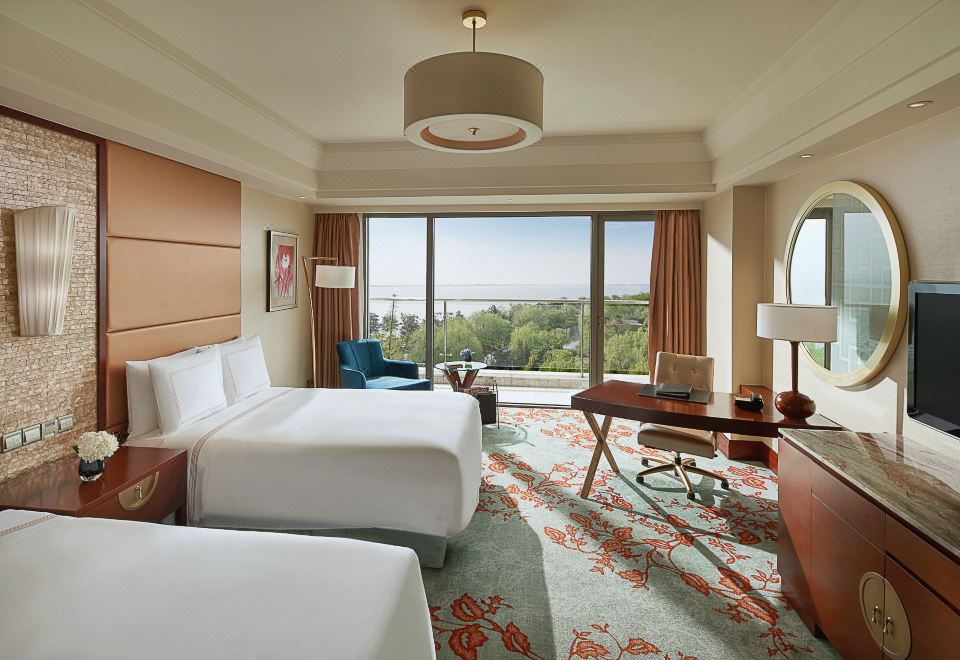 Fairmont Yangcheng Lake KunshanGuestroom - Lake-View