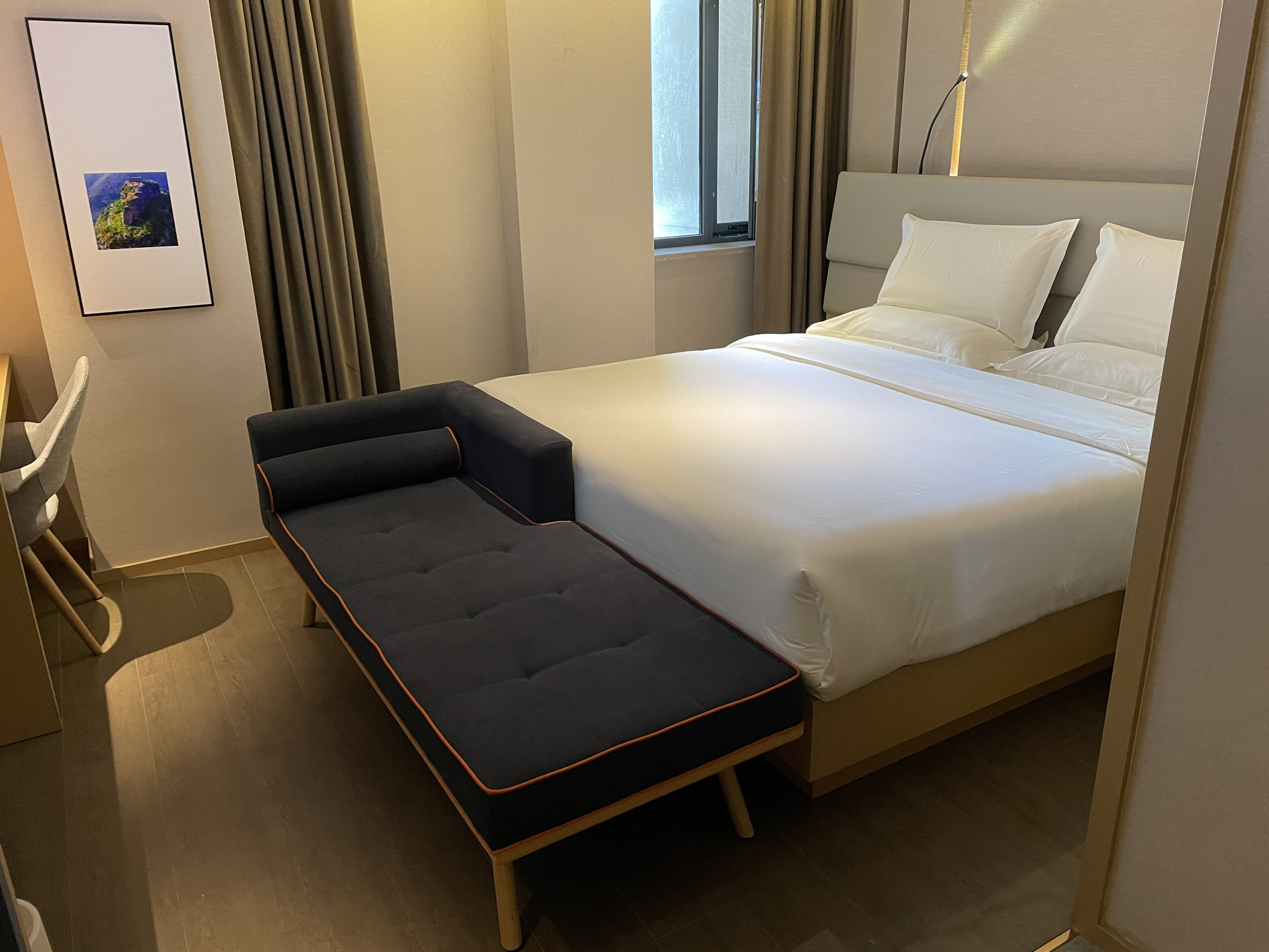 智慧优选大床房（电视投屏·零压床垫·智能声控·中央软水）