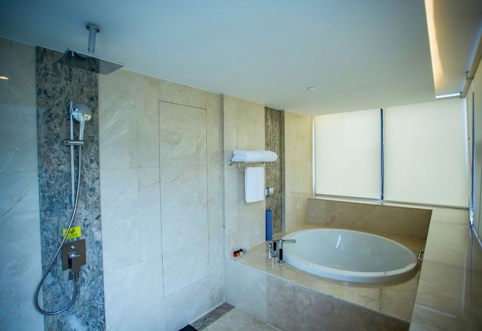 Gloria Grand Hotel JishouPresidential Suite