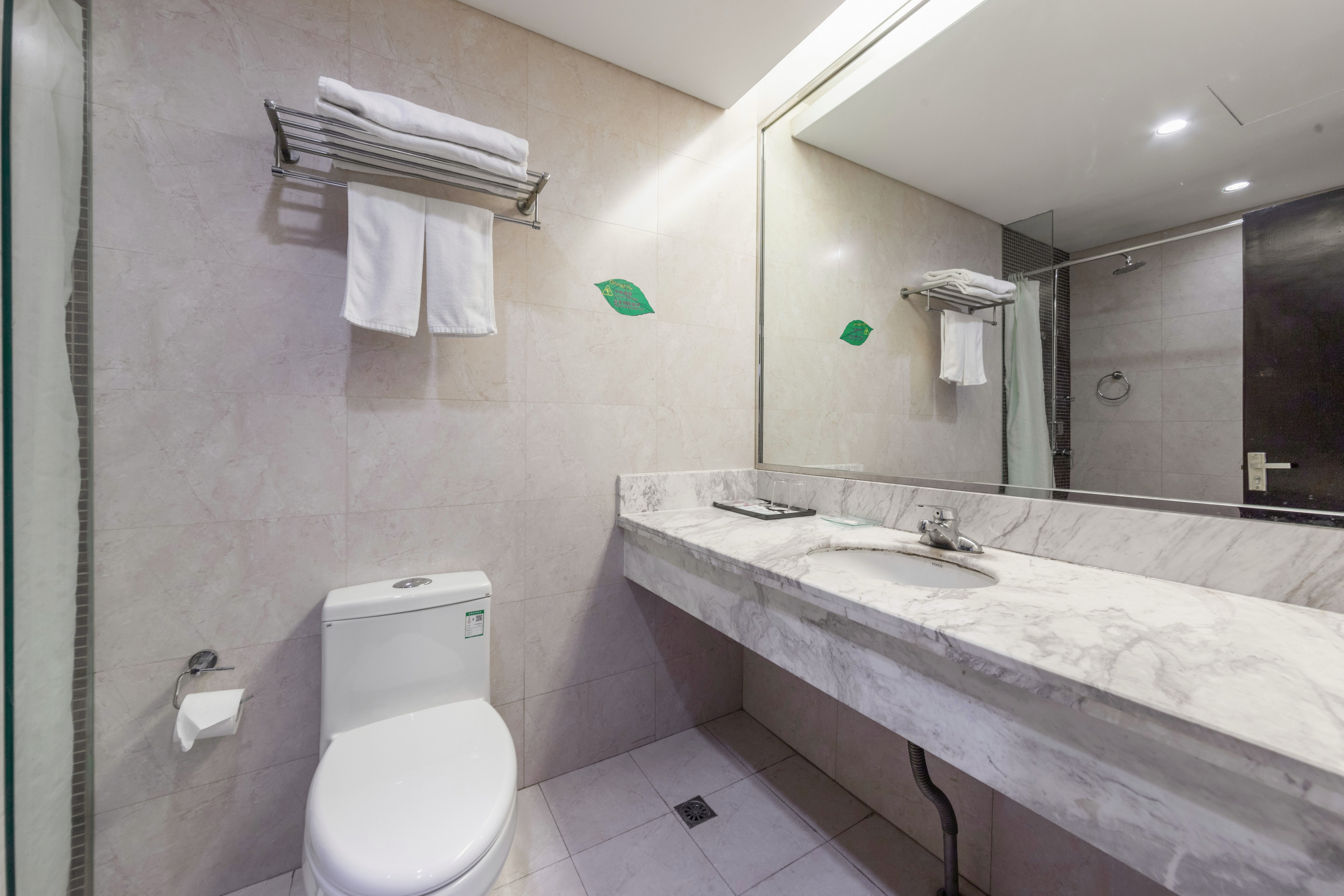 商务楼高级大床房