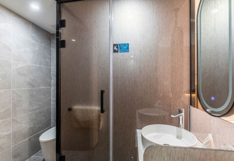 华悦零压大床房