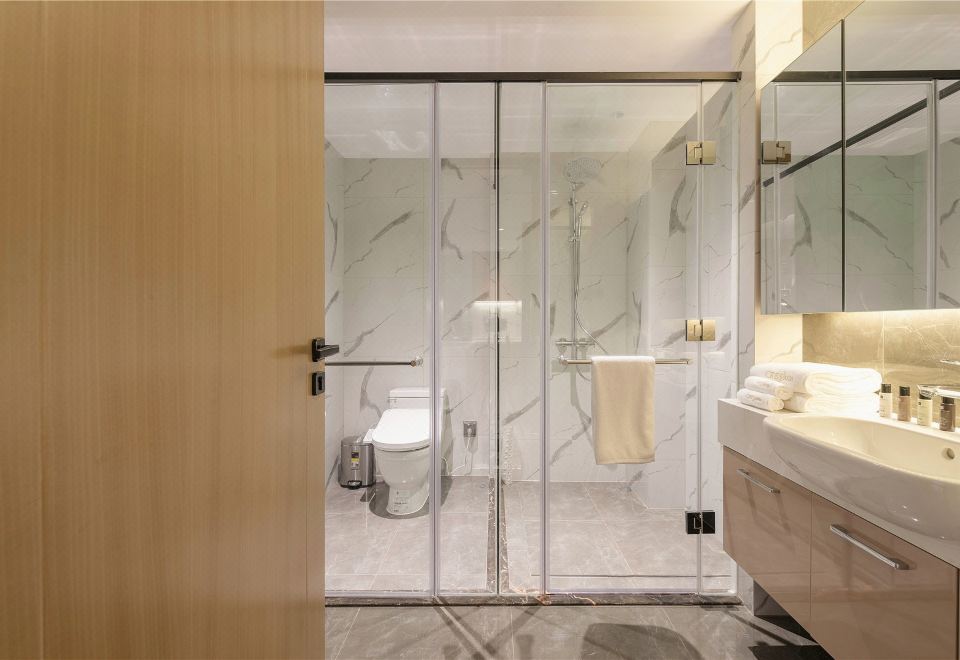 豪華套房|廚房設備+冰箱+洗烘一體機+哈曼卡頓音響