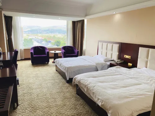 Fumin Pleasant View Hote