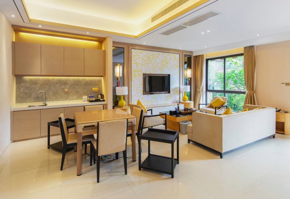 Yuetianxia Hot Spring HotelWater Friendly Hot Spring King Size Bed Suite