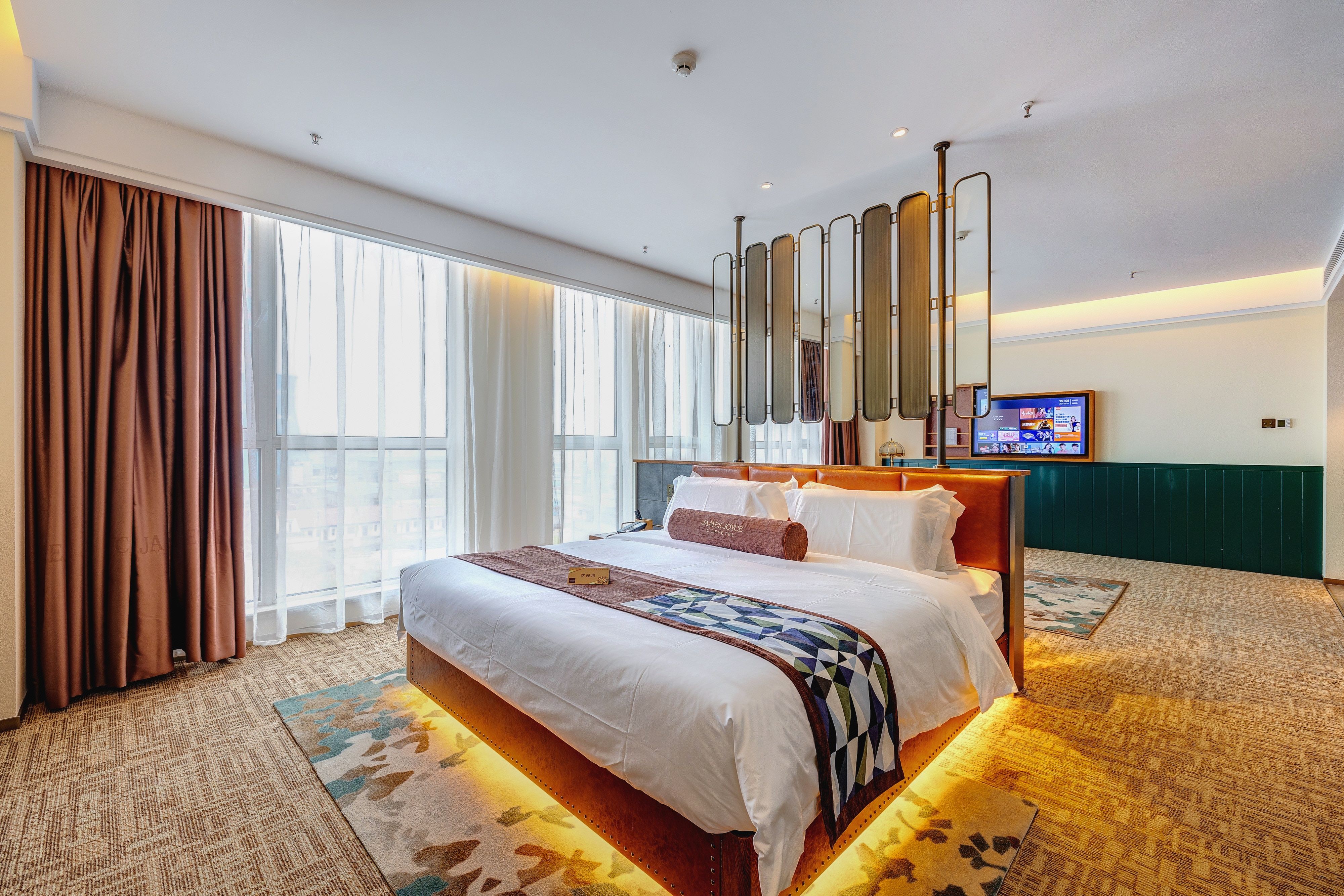 至尊浪漫红酒大床房