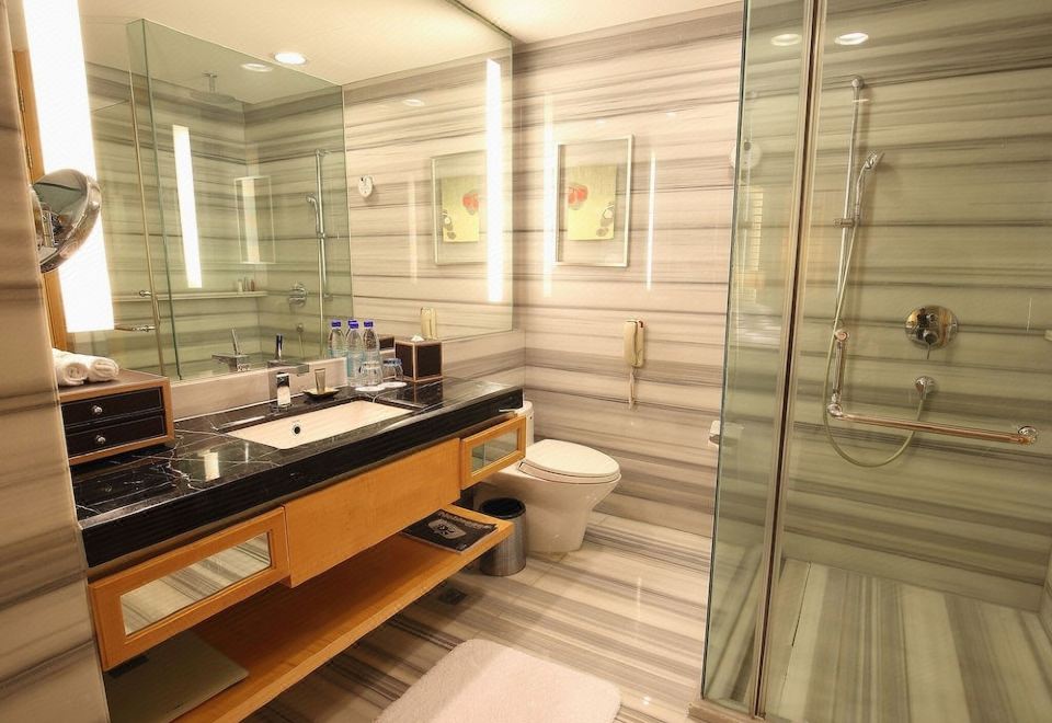 豪華江景大床房