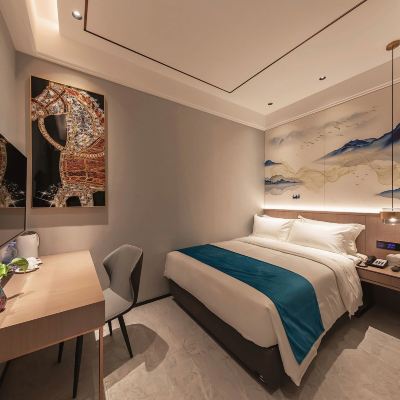 標準大床房（新風系統+飯店公區提供自助洗衣房） 萊卡登飯店（深圳福田口岸沙尾地鐵站店）優惠