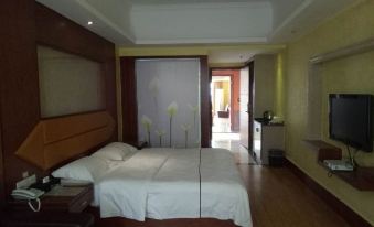 Longchang Longjin Business Hotel