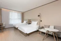 HanTing Hotel (Xiaoyi Dazhong Road)