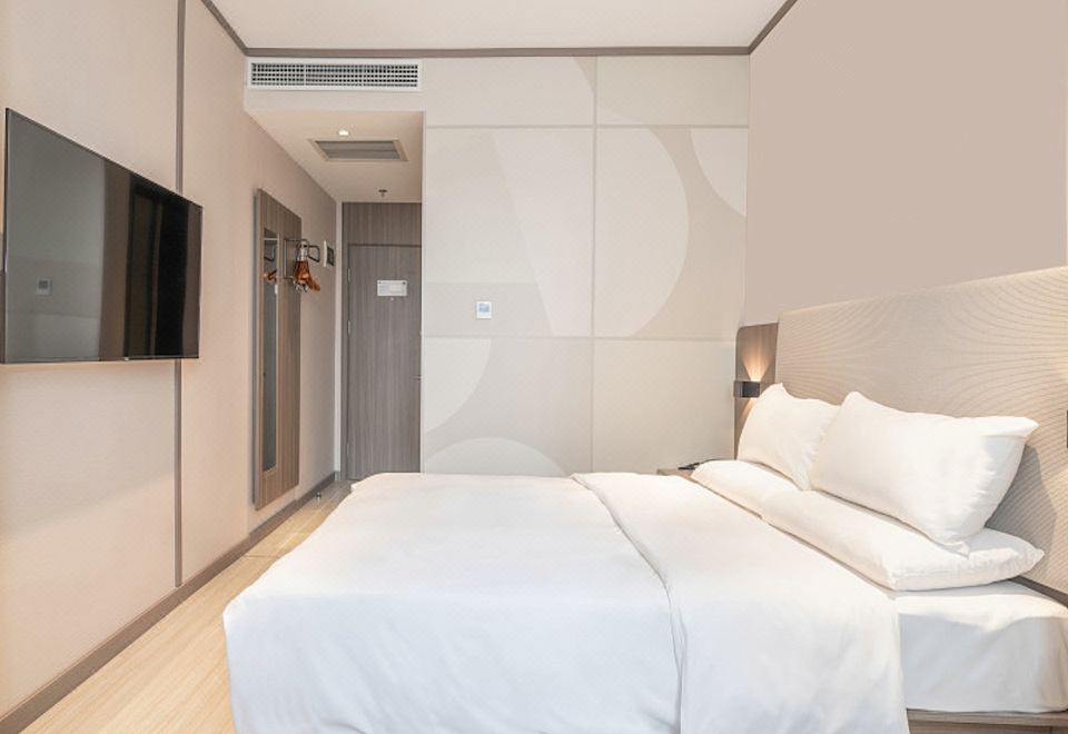 HanTing Hotel (Beijing Qianmen Street)Superior Queen Room