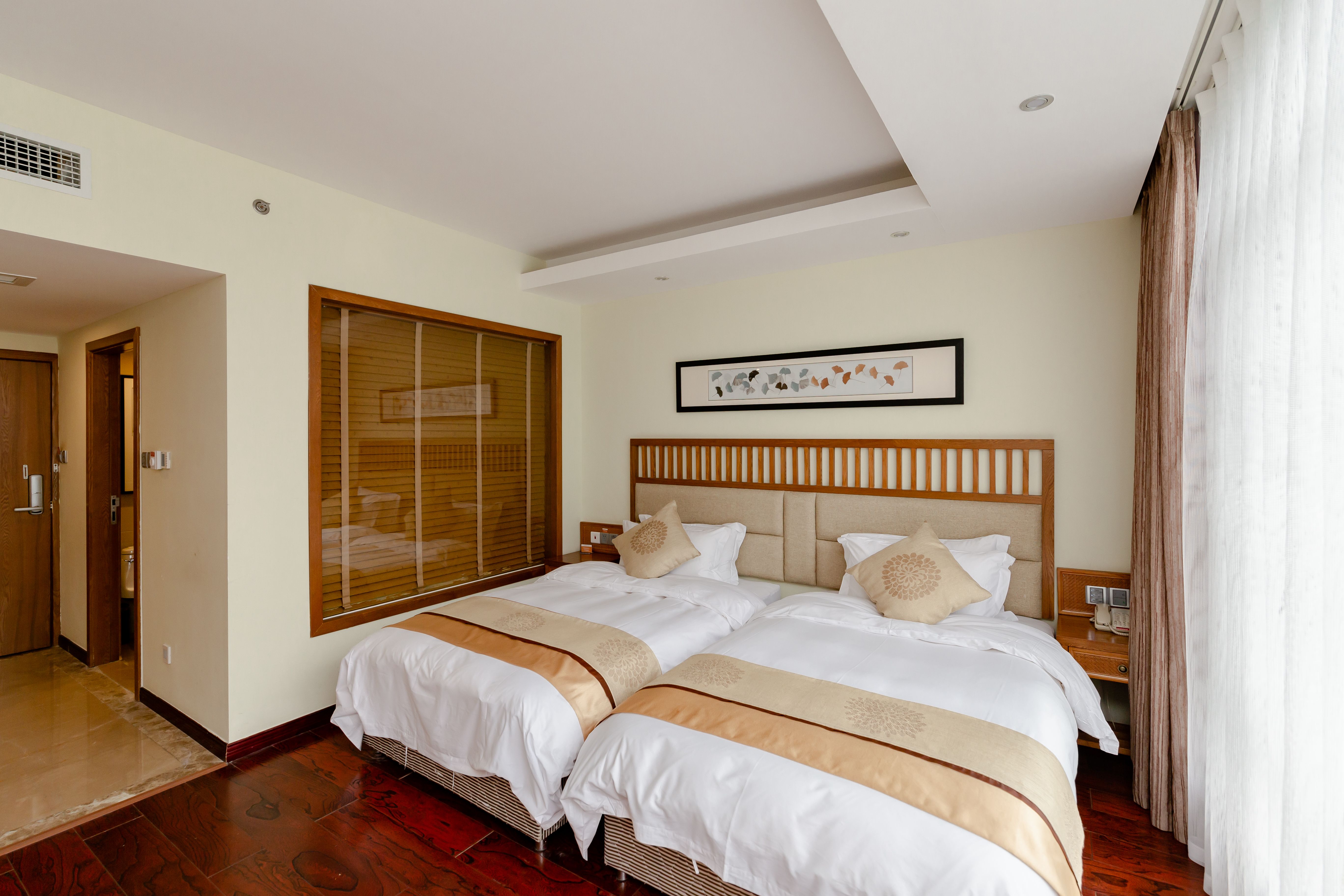 豪华河景双床房