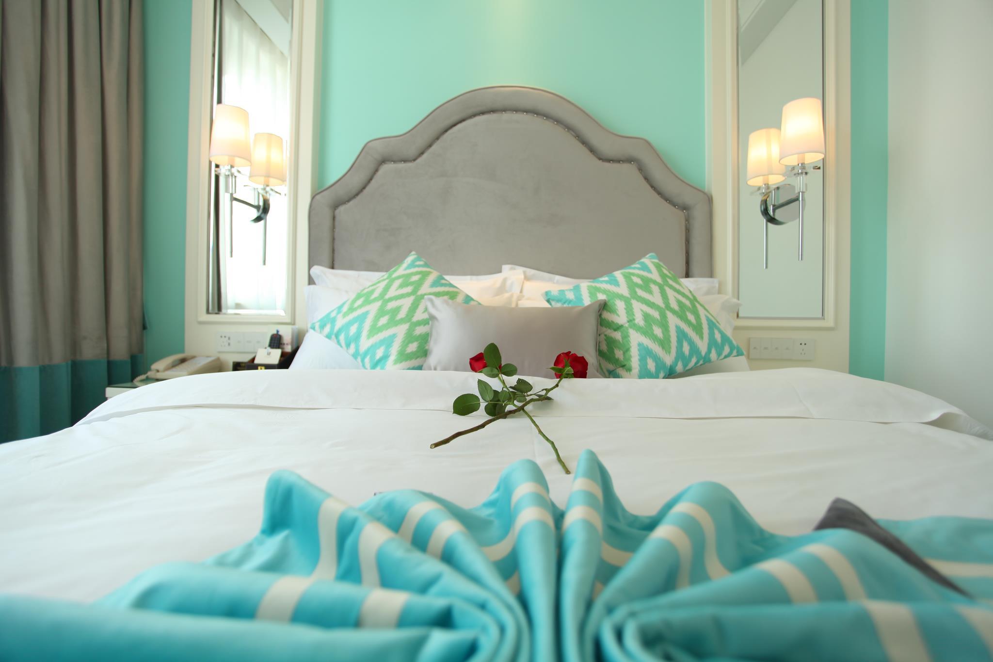 Fangzhou Hotel温泉豪华大床房