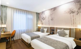 Chonpines Hotel (Beijing Wangfujing Nanluoguxiang Store)