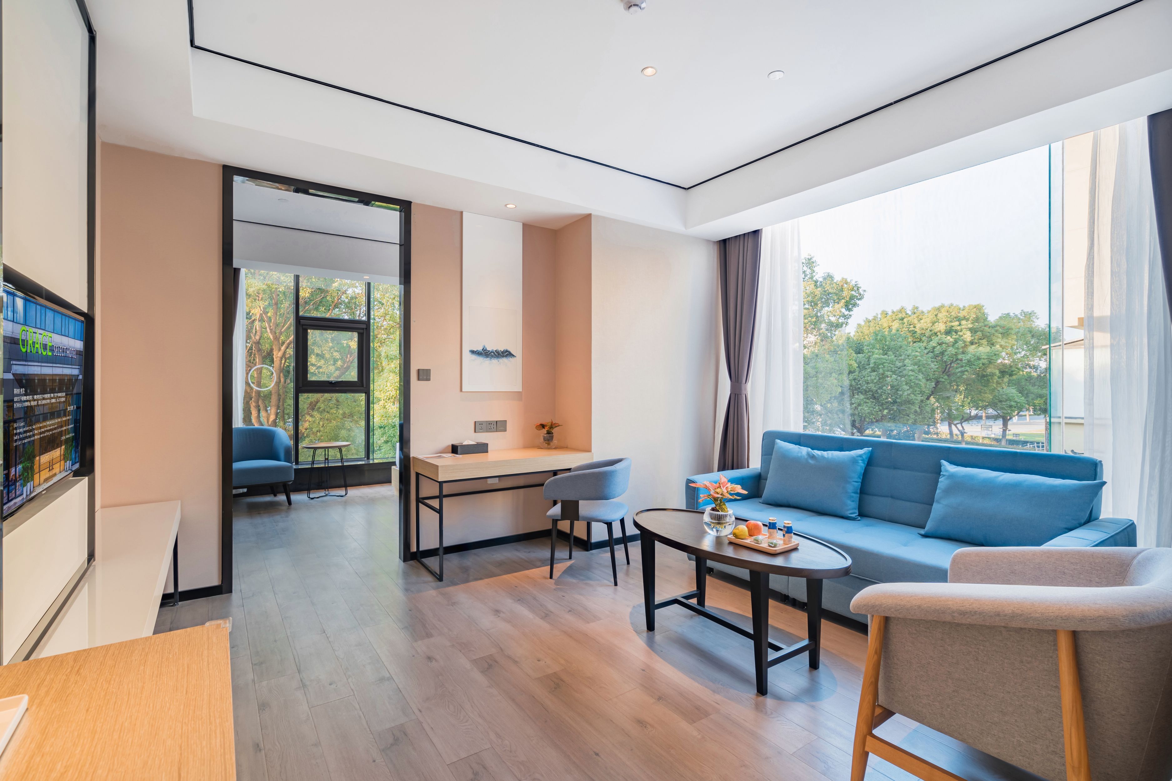 格雷斯套房（空气净化器+迷你冰箱+功夫茶具）