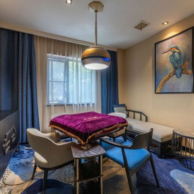 只贏不輸棋牌套房-槓上開花+巨幕投影隨心看+豪華浴缸 悅飯店（武漢漢口火車站園博園店）優惠