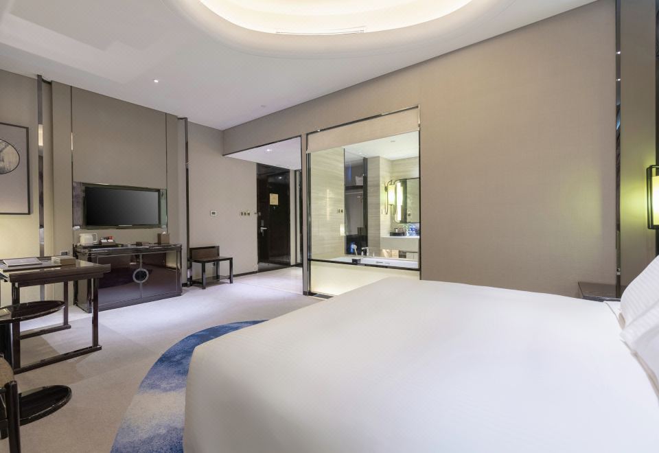 Wanda Realm WuhuDeluxe Queen Room