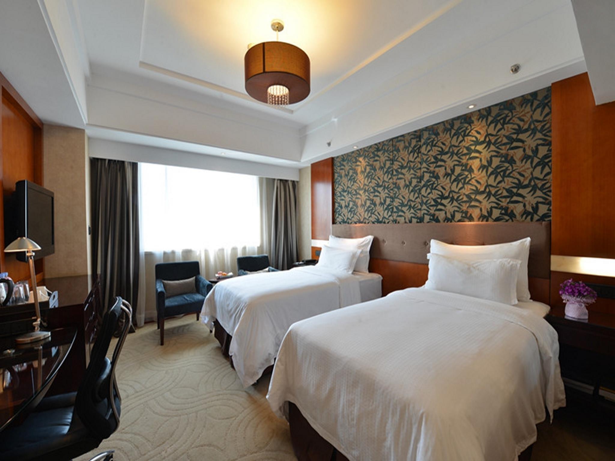 高級雙床房（舒適辦公區+乾濕分離+美好睡眠）