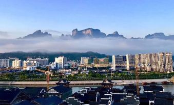 Zhangjiajie Yibin Intelligent Hotel (Tianmenshan Cableway Station)