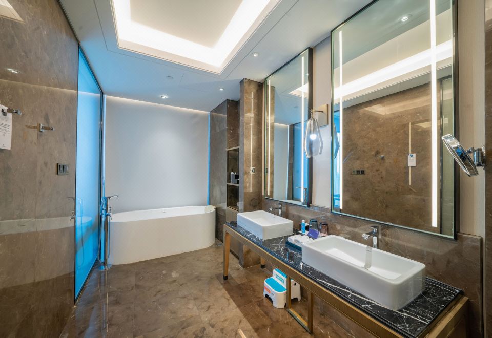 悠氧高尔夫?亲子房