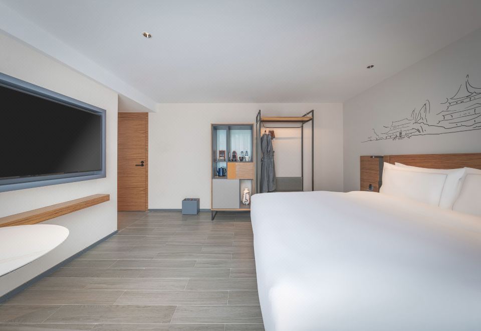 豪華大床房（私享Coffee機+絲漣床墊+智能衞浴+浴袍）