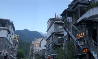 Qingshe Art Life Hotel
