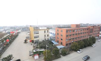 Qingmu Hotel (Danyang Xinqiao Zhongxing North Road)
