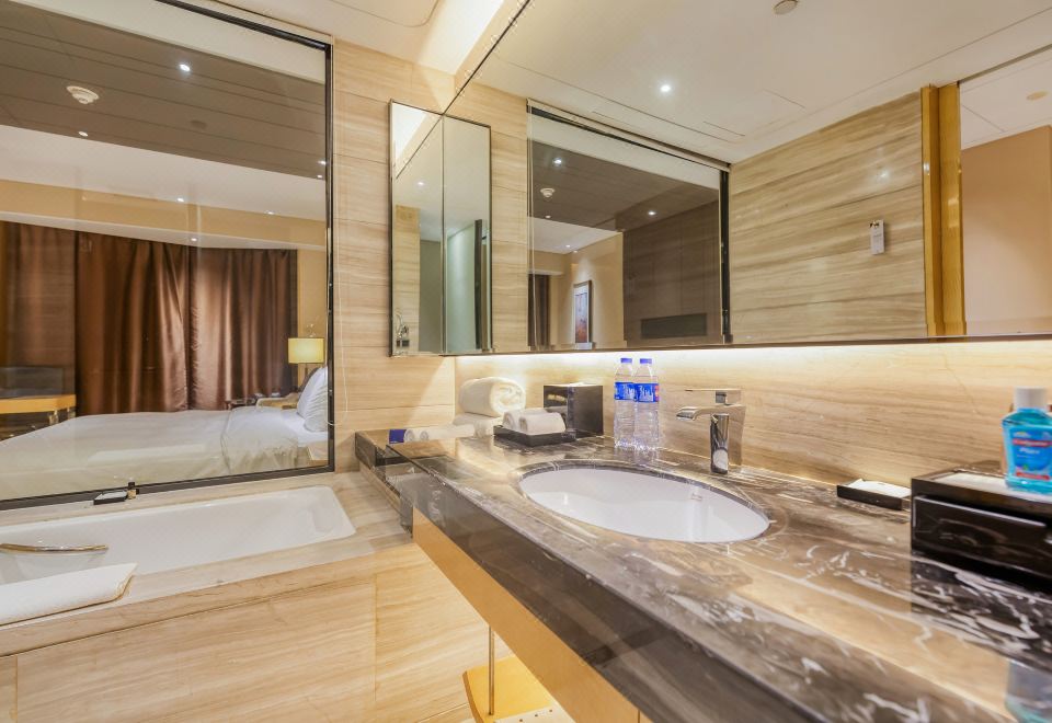 豪華大床房（CBD街景）