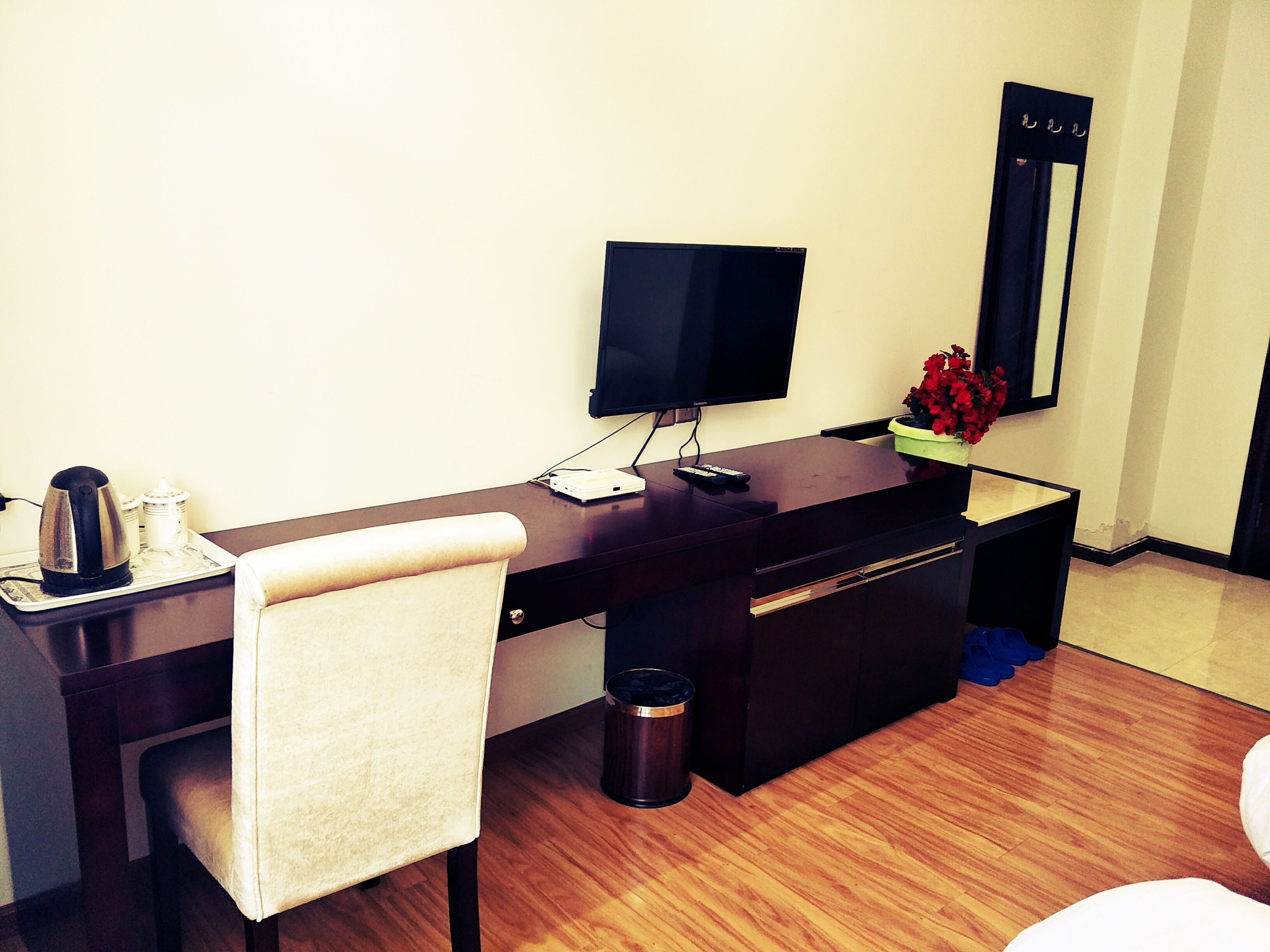 Seda Fuhong HotelKing-size bed room