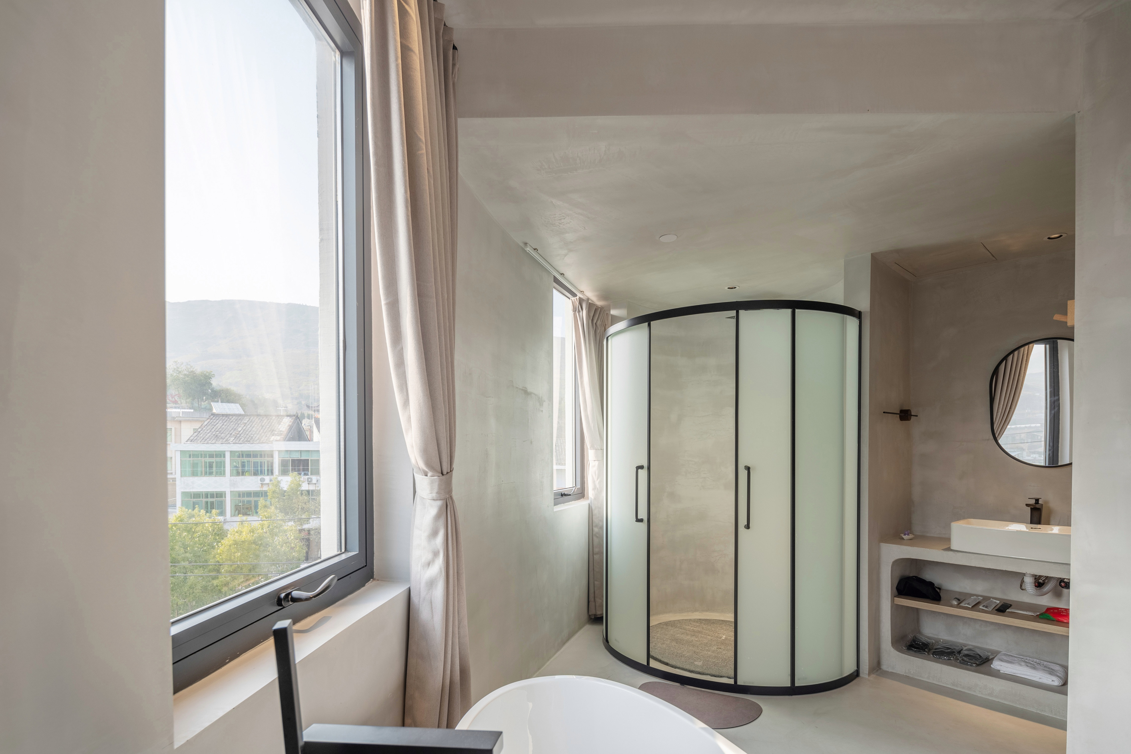 沐晨浴缸双床房