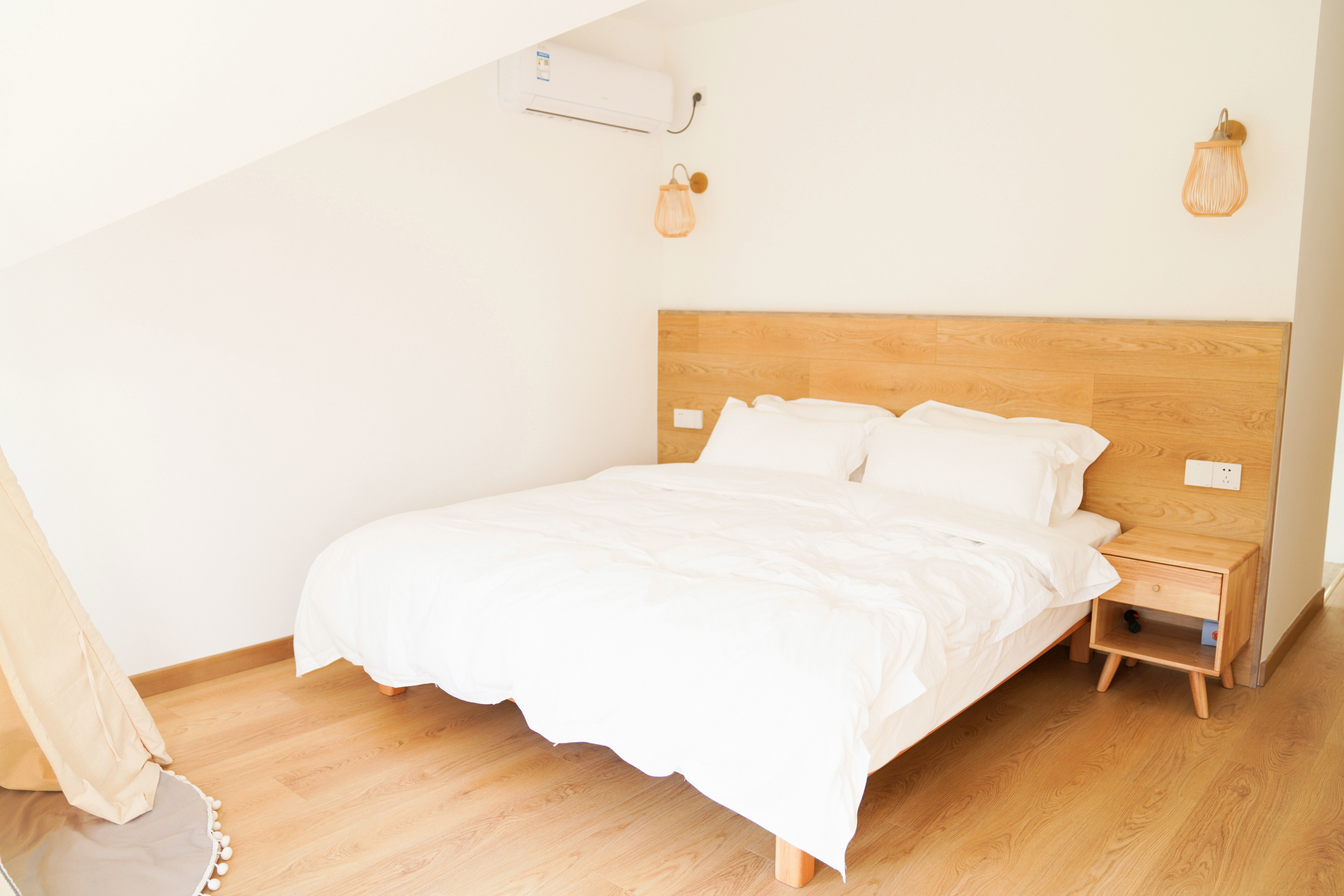 轻舟泛·星空大平层双卧套房·投影