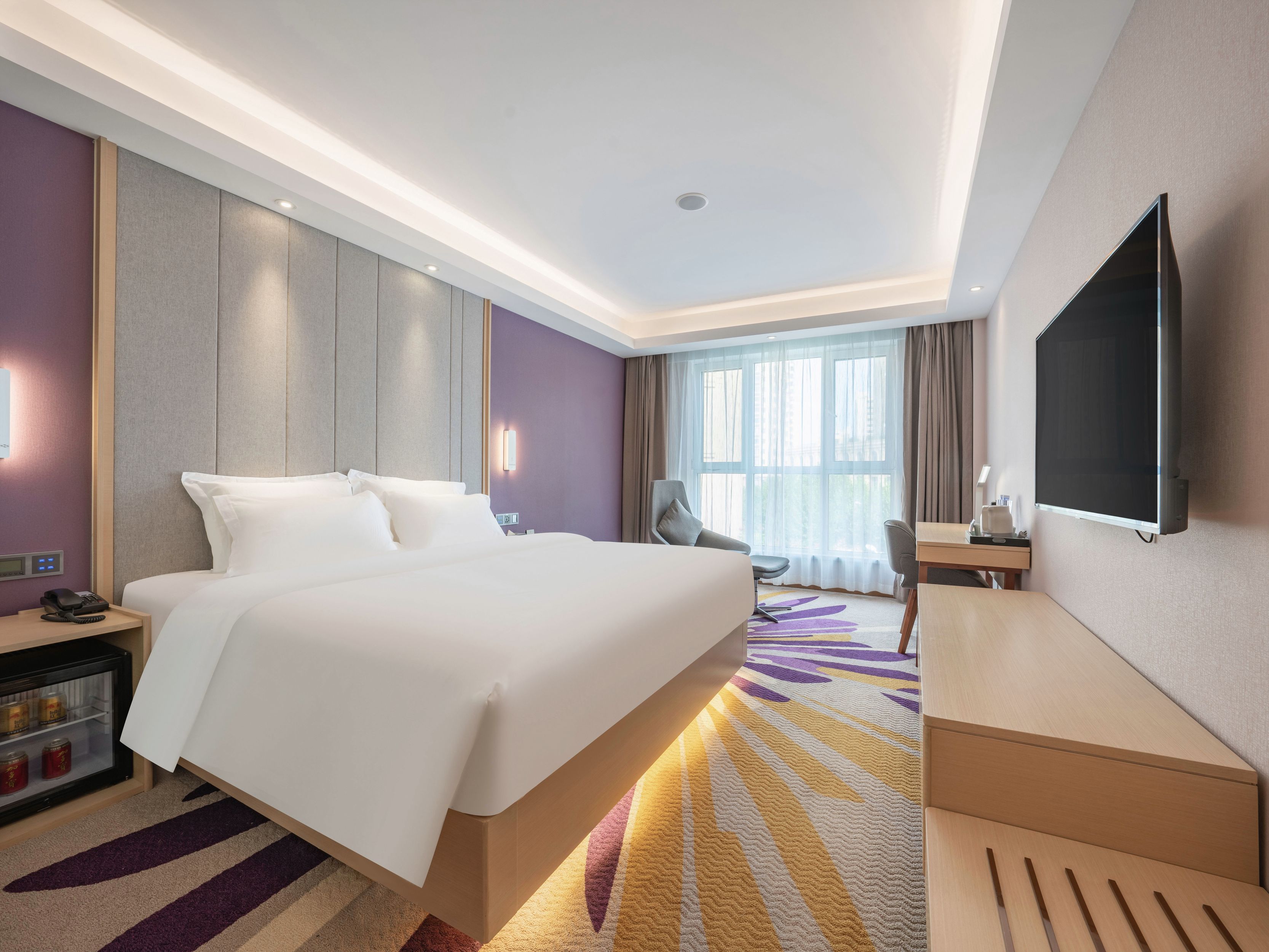 豪华大床房（小冰箱-空气净化器）