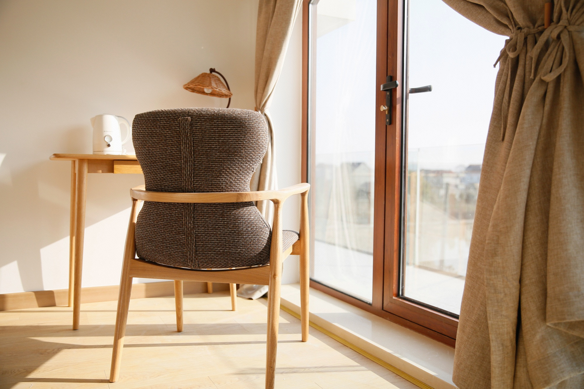 轻舟泛·星空大平层双卧套房·投影