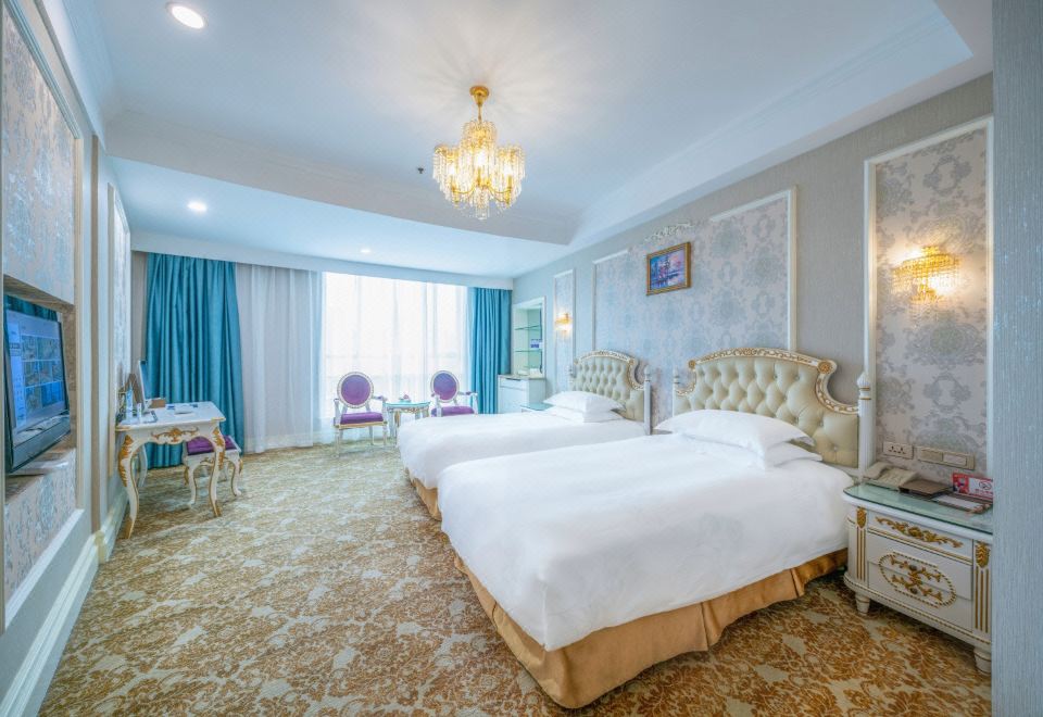 Business Room - City-View (2 beds)