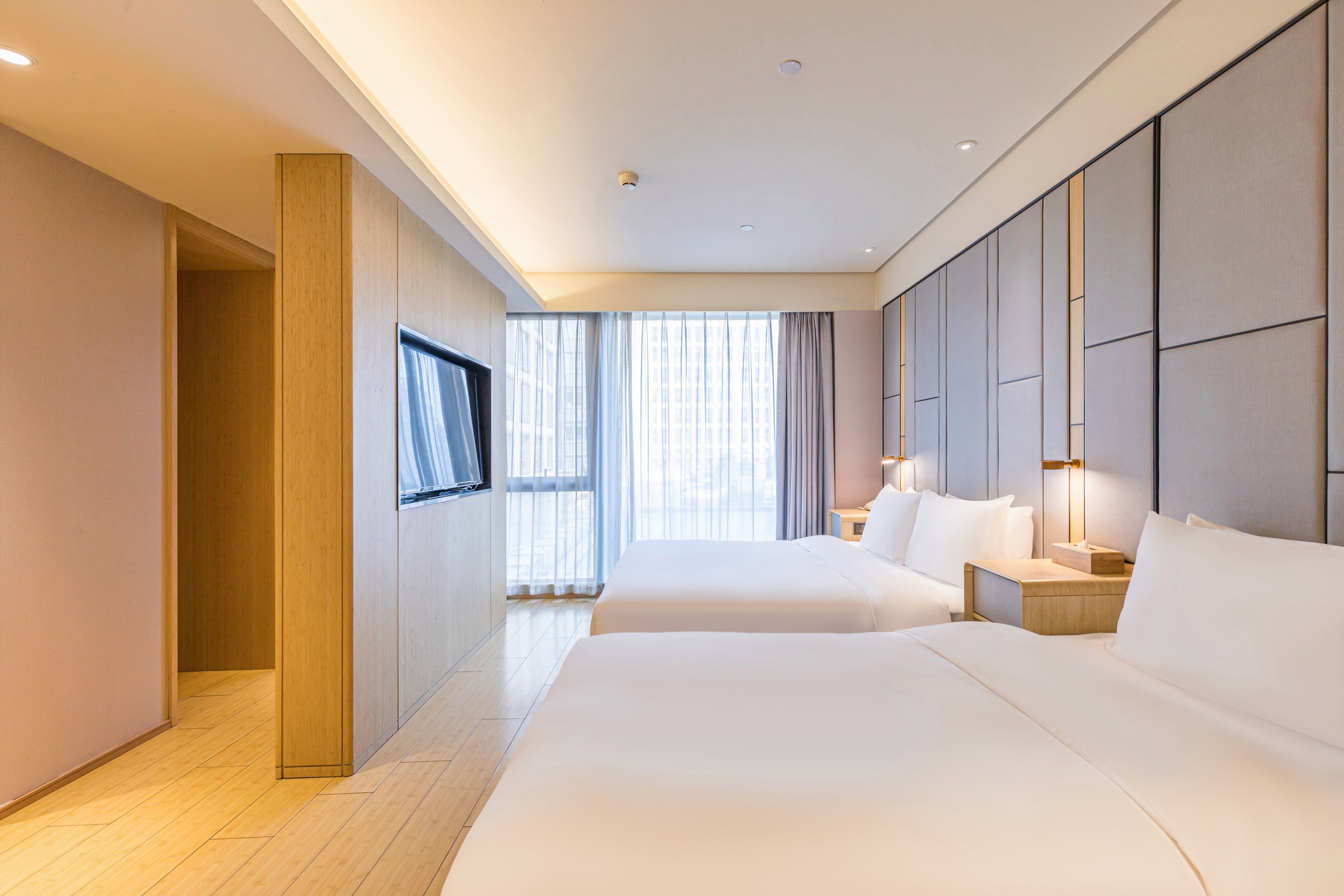 家庭房（落地窗+小冰箱+mini茶海）