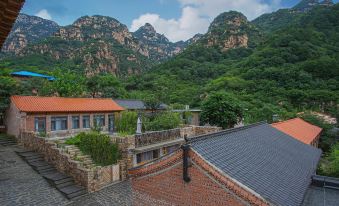 Jinta Xiangu Holiday Town