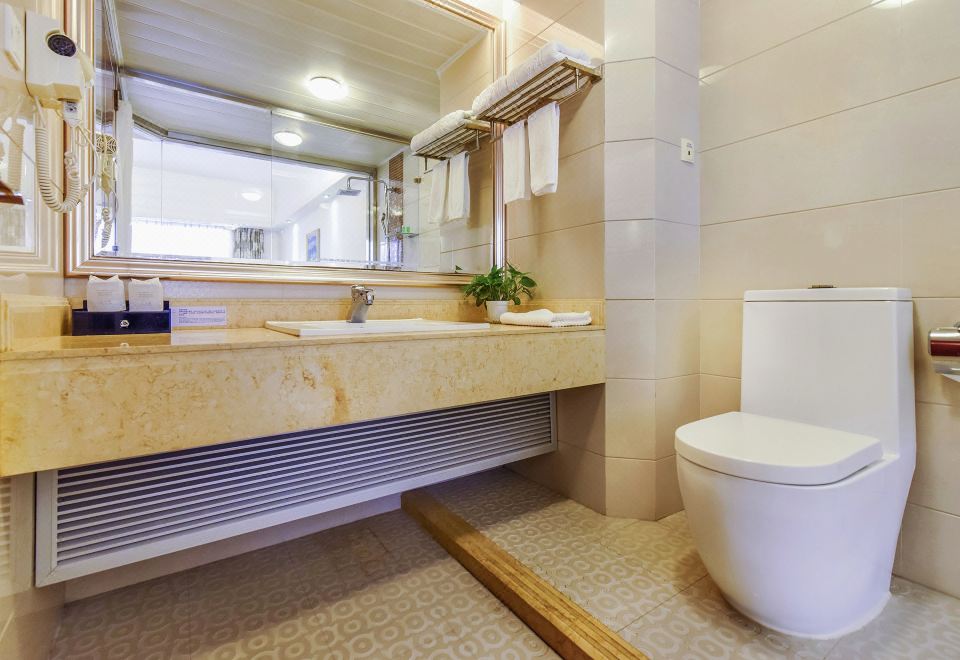 豪华双床房「零压床垫-高定床品-小冰箱-亲肤洗浴」