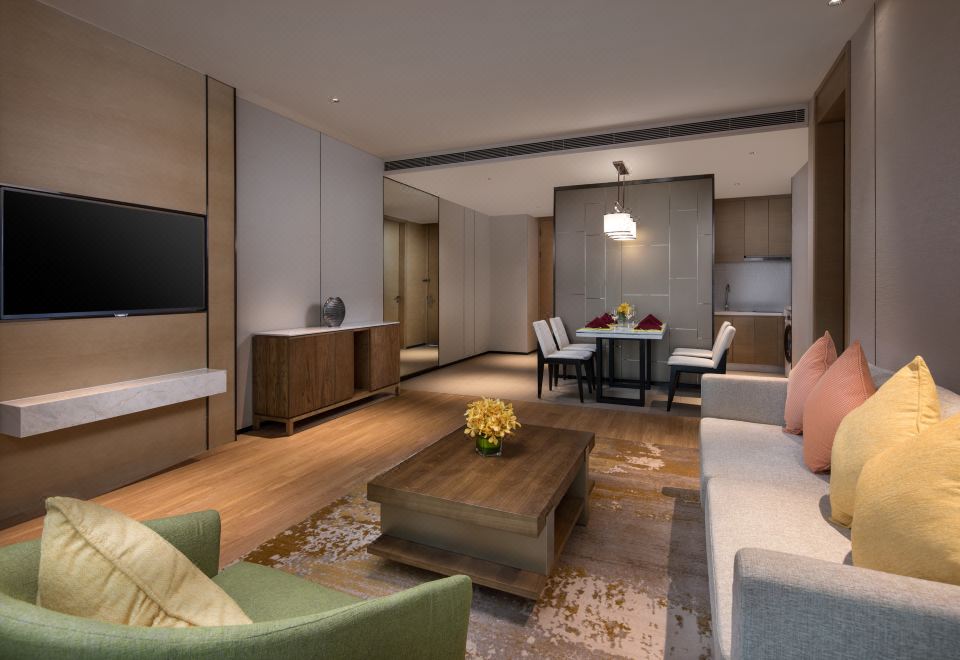 单卧大床套房 （港口景观）