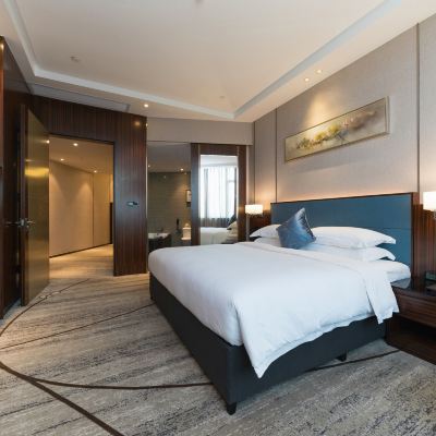 尊貴·行政套房 順德華美達酒店（佛山樂從傢俱城店）優惠