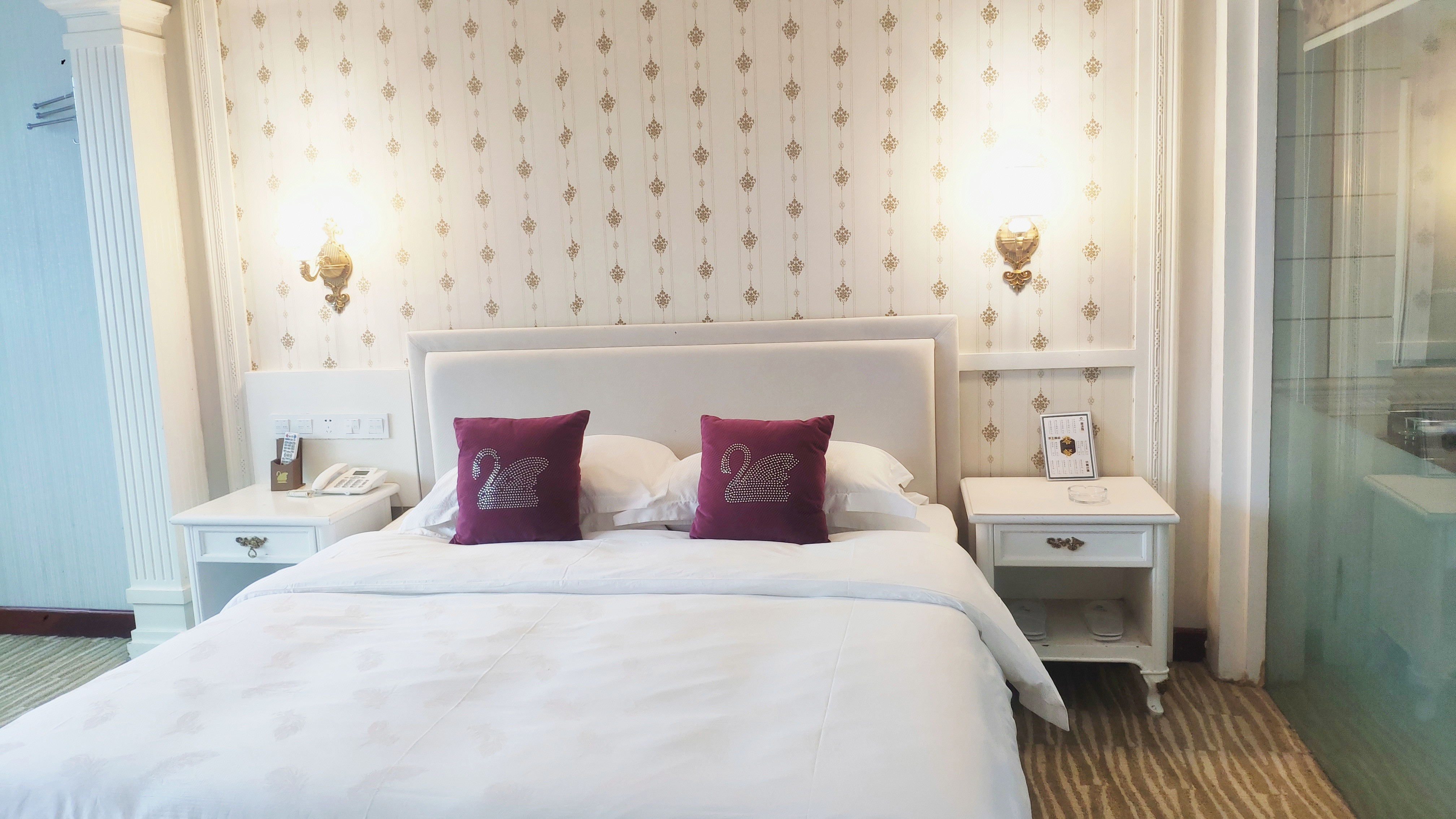 【天鹅·臻享大床房】