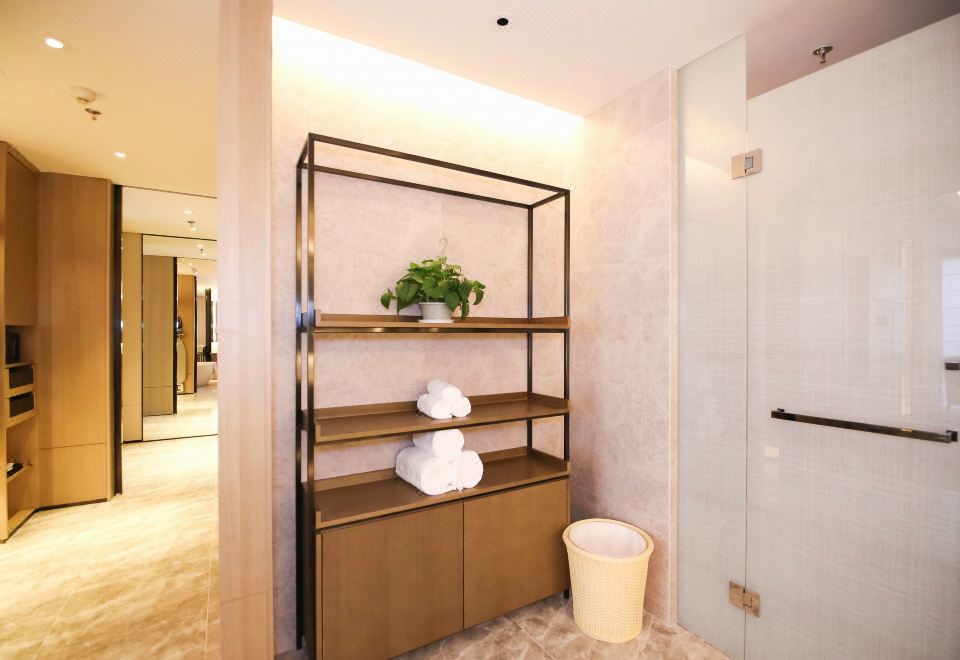 Courtyard by Marriott Shenzhen NorthwestExecutive Suite