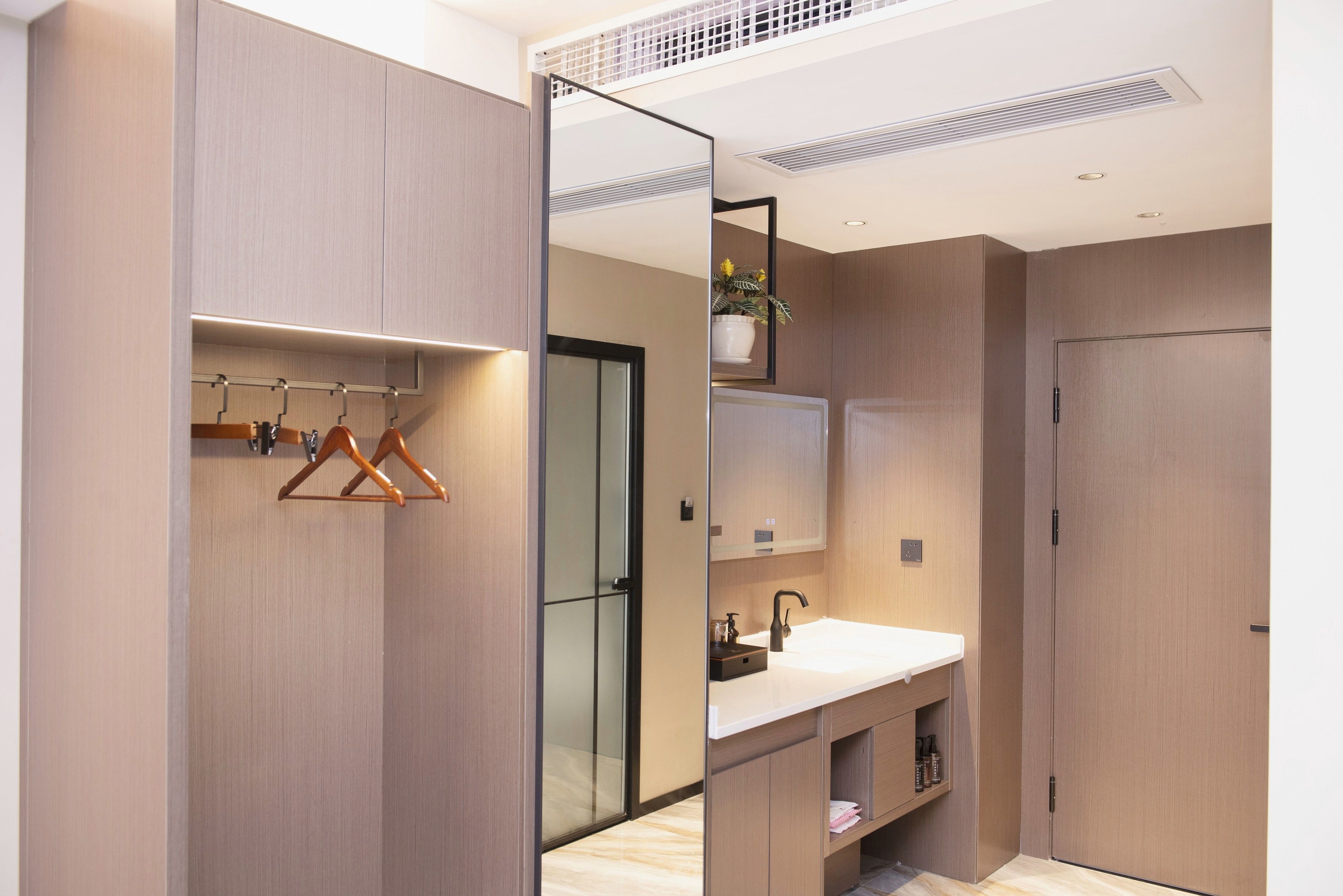 豪华双床房（智能加湿器+品质床品+乾湿分离）