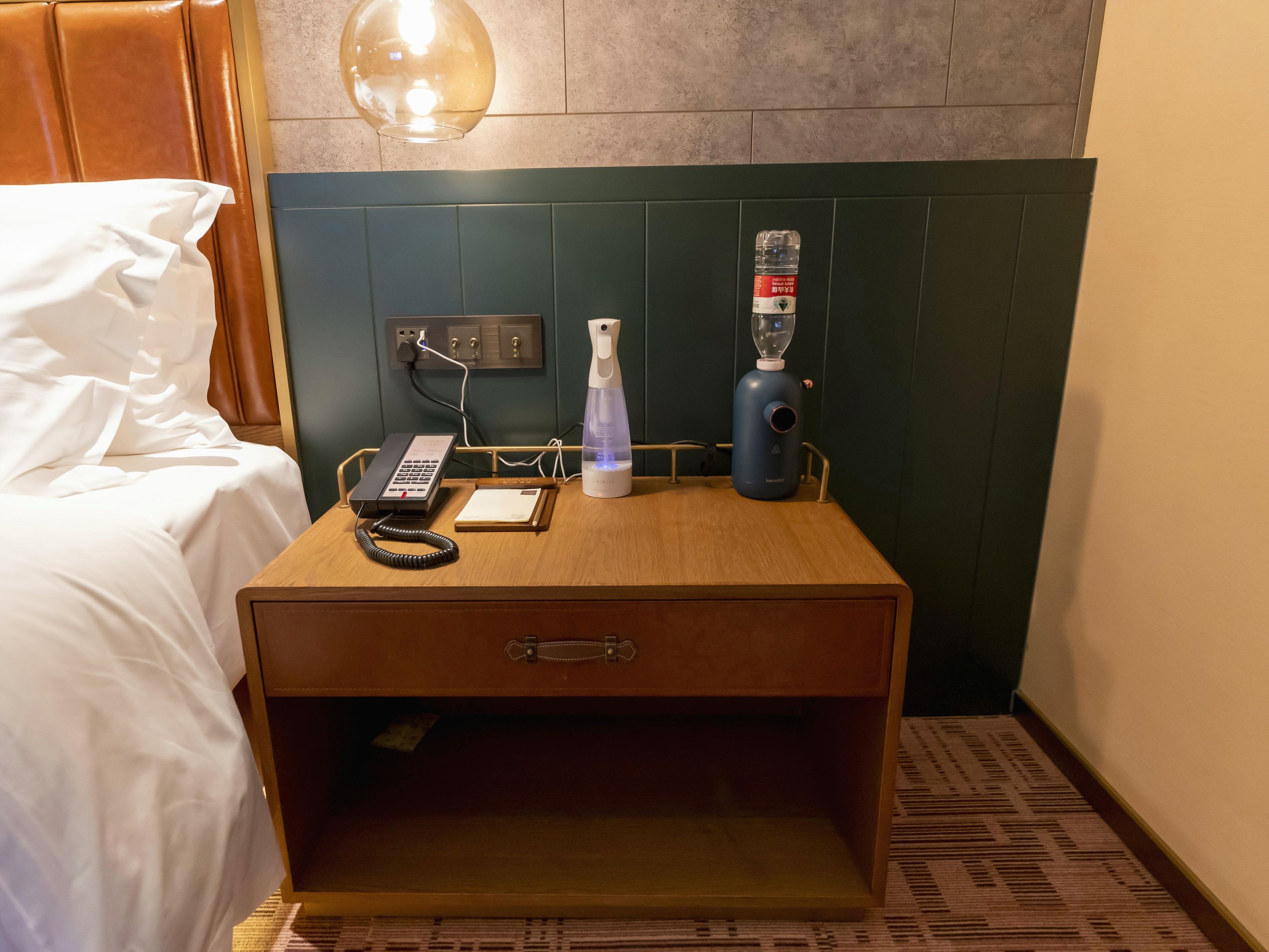 啡凡纯净大床房