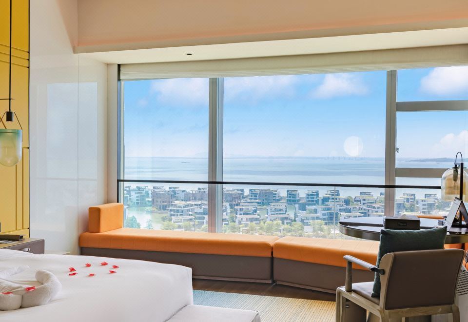 Tianyuan Hotel XiamenDeluxe Sea-View Double Bed Room (180-degree Floor-to-ceiling Window With Sea-view Sunrise)