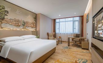 Vienna International Hotel (Shantou Chenghai Waisha Bridge)